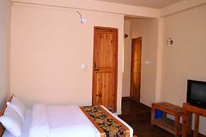 Chitwan Paradise Hotel