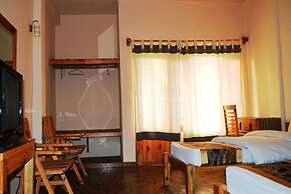 Chitwan Paradise Hotel