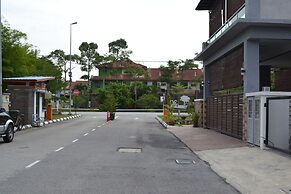 Sitiyam Homestay Kota Warisan