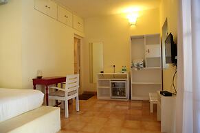 Shantie Shakthi Vagator Resort with Swimming Pool