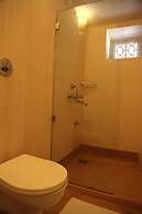 Shantie Shakthi Vagator Resort with Swimming Pool