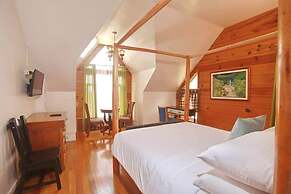 Guesthaven Baguio Bed & Breakfast