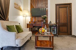 Sadovnicheskaya Hotel