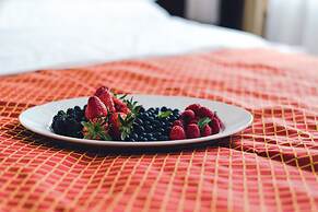 Sadovnicheskaya Hotel