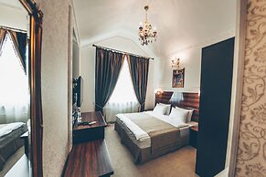 Sadovnicheskaya Hotel