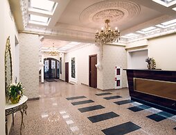 Sadovnicheskaya Hotel