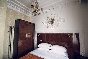 Sadovnicheskaya Hotel