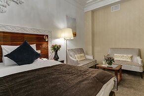 Sadovnicheskaya Hotel