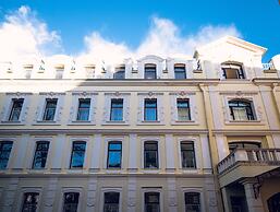 Sadovnicheskaya Hotel