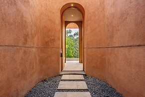 Amora Ubud Boutique Villas