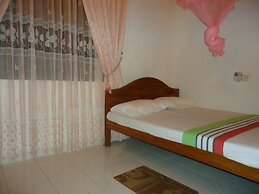 Tree House Holiday Home