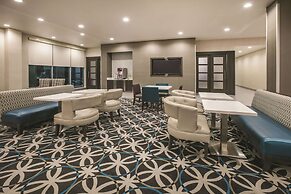 La Quinta Inn & Suites by Wyndham Dallas - Richardson