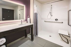 La Quinta Inn & Suites by Wyndham Dallas - Richardson