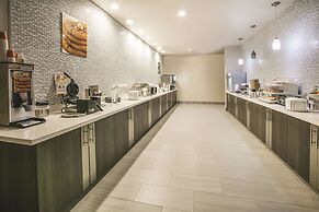 La Quinta Inn & Suites by Wyndham Dallas - Richardson