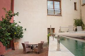 La Casa De Las Titas