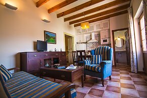 La Casa De Las Titas