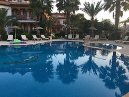 Asur Hotel & Aparts & Villas