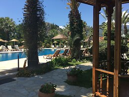 Asur Hotel & Aparts & Villas