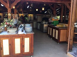 Asur Hotel & Aparts & Villas