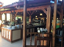 Asur Hotel & Aparts & Villas