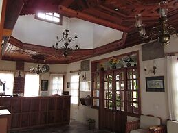 Asur Hotel & Aparts & Villas