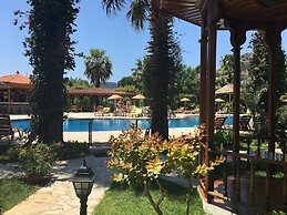 Asur Hotel & Aparts & Villas