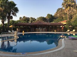 Asur Hotel & Aparts & Villas