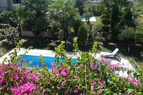 Asur Hotel & Aparts & Villas