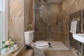 Afon Rhaiadr Country House