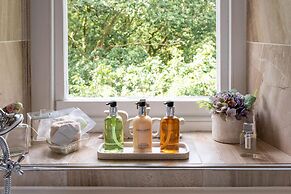 Afon Rhaiadr Country House