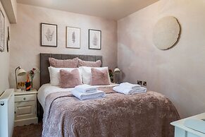 Afon Rhaiadr Country House