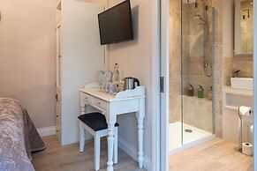 Afon Rhaiadr Country House