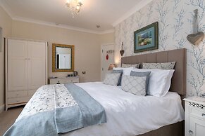 Afon Rhaiadr Country House