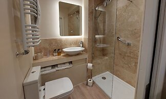 Afon Rhaiadr Country House