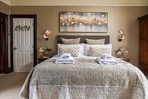 Afon Rhaiadr Country House