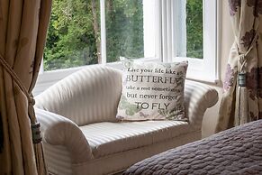 Afon Rhaiadr Country House