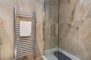 Afon Rhaiadr Country House