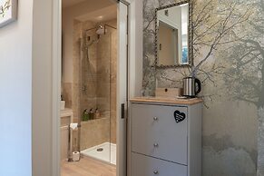 Afon Rhaiadr Country House