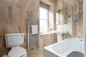 Afon Rhaiadr Country House