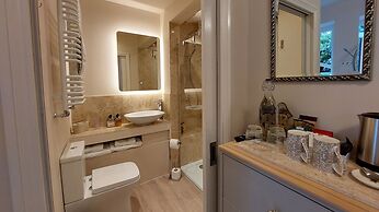 Afon Rhaiadr Country House