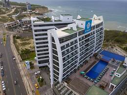 Wyndham Manta Sail Plaza Hotel & Convention Center