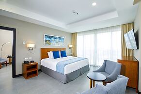 Wyndham Manta Sail Plaza Hotel & Convention Center