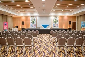 Wyndham Manta Sail Plaza Hotel & Convention Center