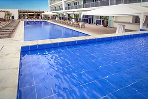 Wyndham Manta Sail Plaza Hotel & Convention Center