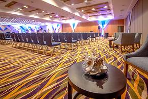 Wyndham Manta Sail Plaza Hotel & Convention Center