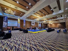 Wyndham Manta Sail Plaza Hotel & Convention Center