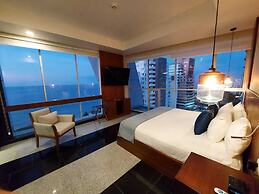 Wyndham Manta Sail Plaza Hotel & Convention Center