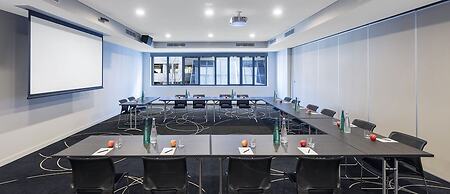 SKYE Hotel Suites Parramatta