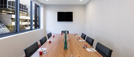 SKYE Hotel Suites Parramatta