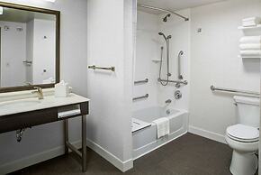 Hampton Inn & Suites Pittsburg Kansas Crossing